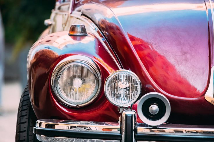 maska zabytkowego samochodu