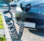 ładowanie samochodu elektrycznego